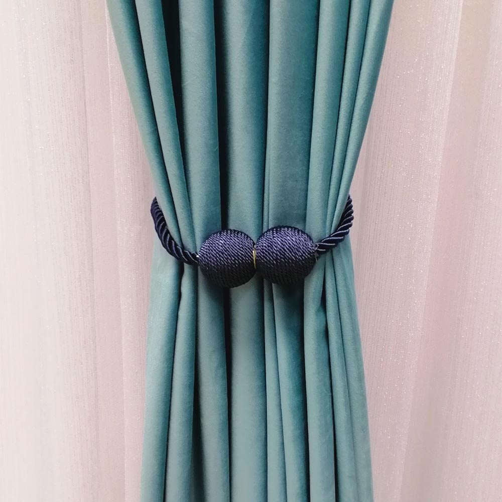 Set 2 Bucati Accesoriu Prindere Draperii Cu Magnet Model Bila Culori Variate