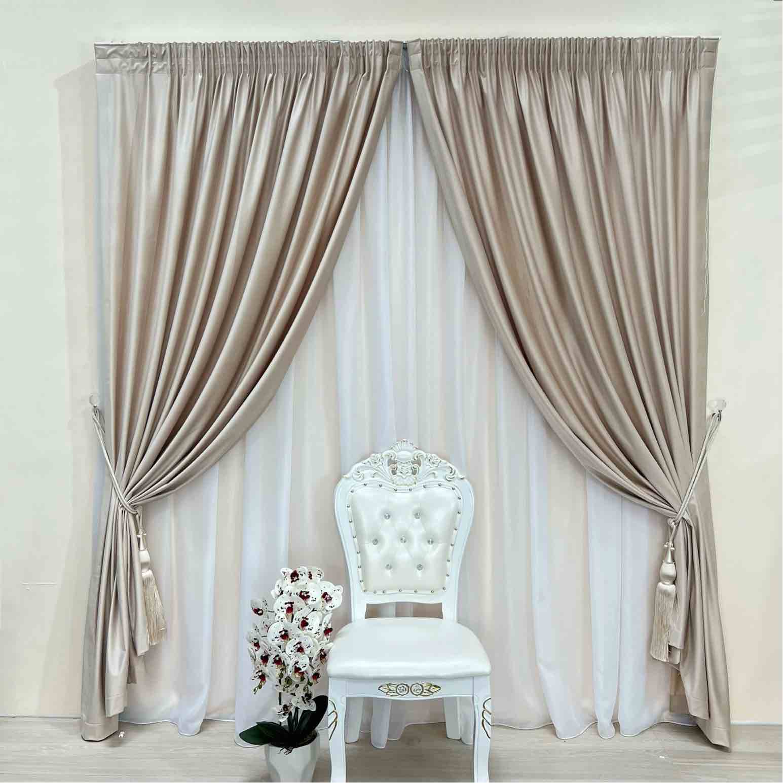 Blackout Velvet Drape 80% крем - закопчаване (1 брой)